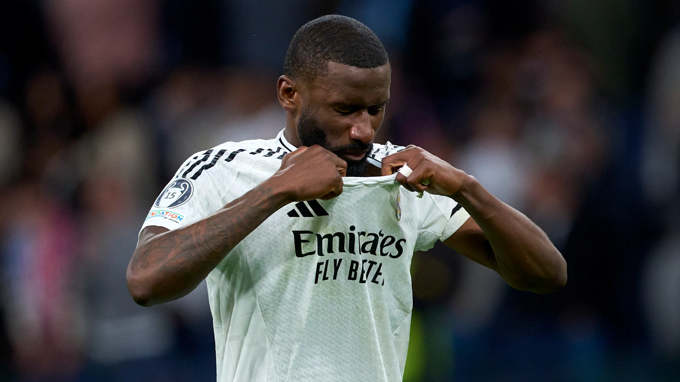Antonio Rudiger's season could be over / Diego Souto/GettyImages