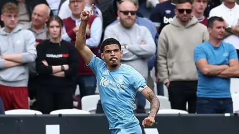 Morgan Gibbs-White scored his seventh league goal of the season to put Nottingham Forest ahead