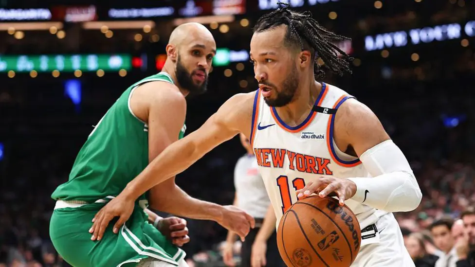 Jalen Brunson scored twice with 12.7 seconds on the clock