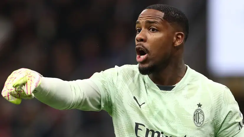 Mike Maignan’s future at AC Milan remains unresolved as Chelsea continue to monitor his situation after a failed transfer attempt.