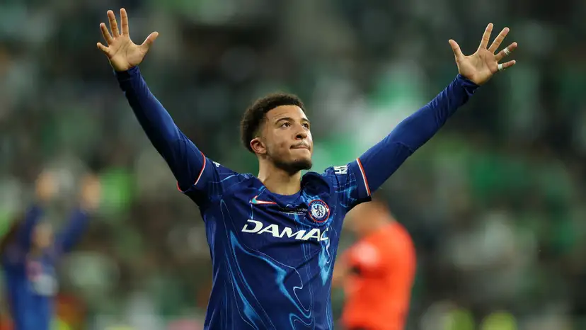 Juventus and Manchester United are exploring a player exchange that could solve two major contract dilemmas including Dusan Vlahovic and Jadon Sancho.