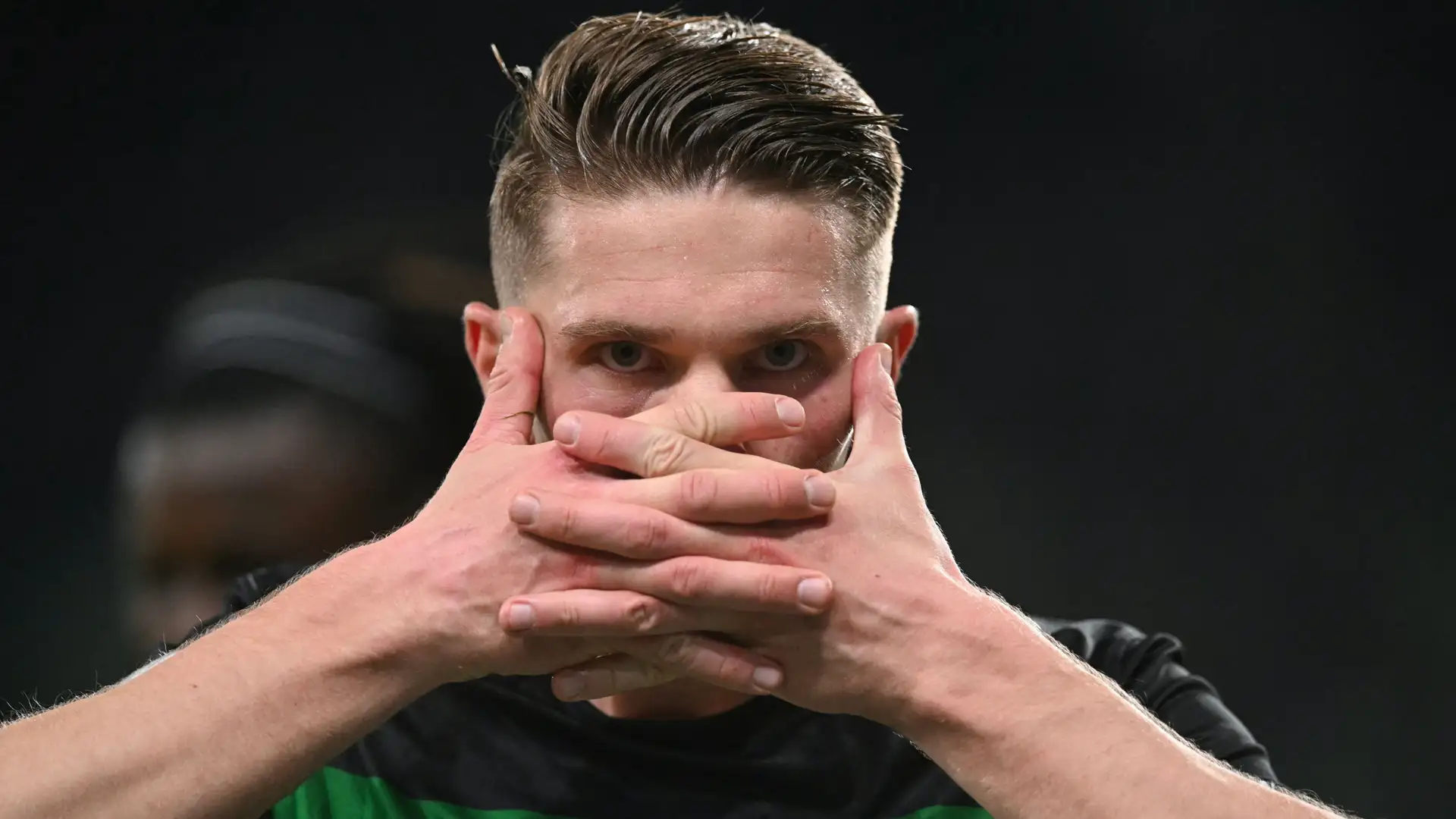 Sporting CP have identified Almeria's Luis Suarez as a possible replacement for Viktor Gyokeres as the striker nears a move to the Premier League.