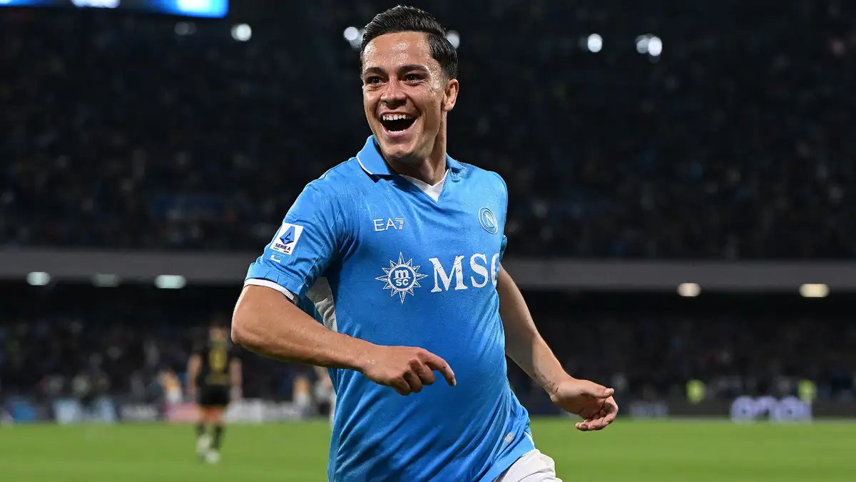 Atletico Madrid are close to signing Giacomo Raspadori from Napoli after making progress in talks over a €20 million (£17m/$21.5m) transfer.