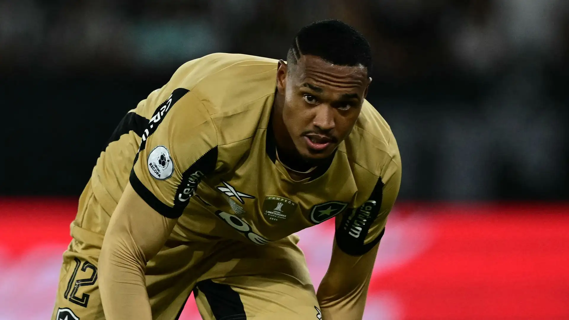 West Ham have reportedly lodged an €8 million offer for Botafogo star John Victor following links with Manchester United.