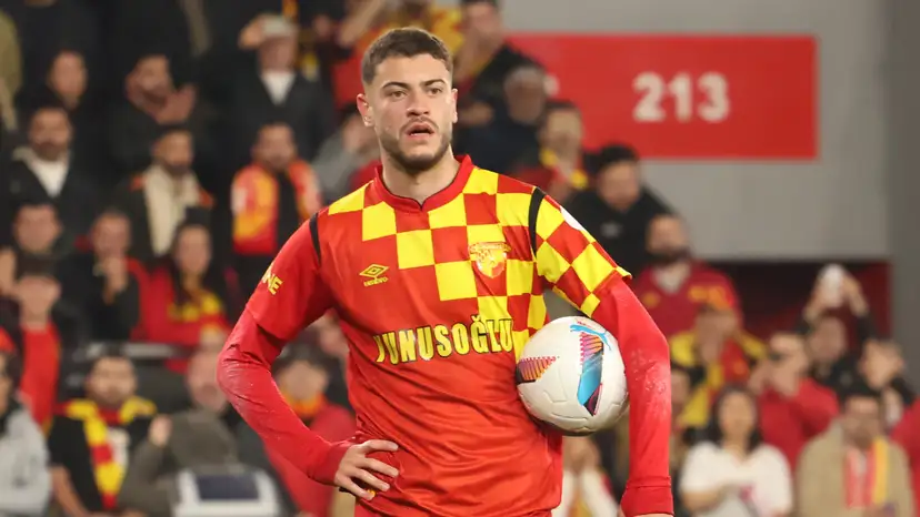 RB Leipzig have moved quickly to replace Benjamin Sesko, agreeing a €25 million deal for Brazilian forward Romulo Cardoso from Goztepe.