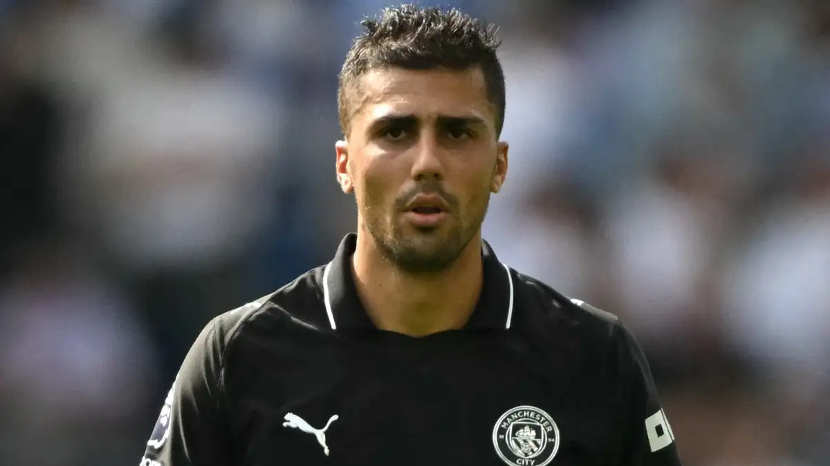 Dani Carvajal would love to reunite with his Spanish national team-mate Rodri at Real Madrid, urging the Manchester City star to join him in La Liga.