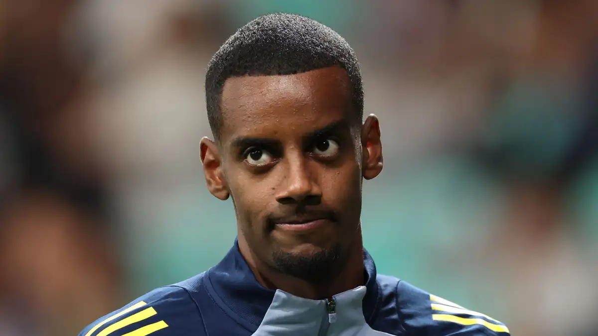 Sweden national team boss Jon Dahl Tomasson has provided a fitness update on new Liverpool signing Alexander Isak.