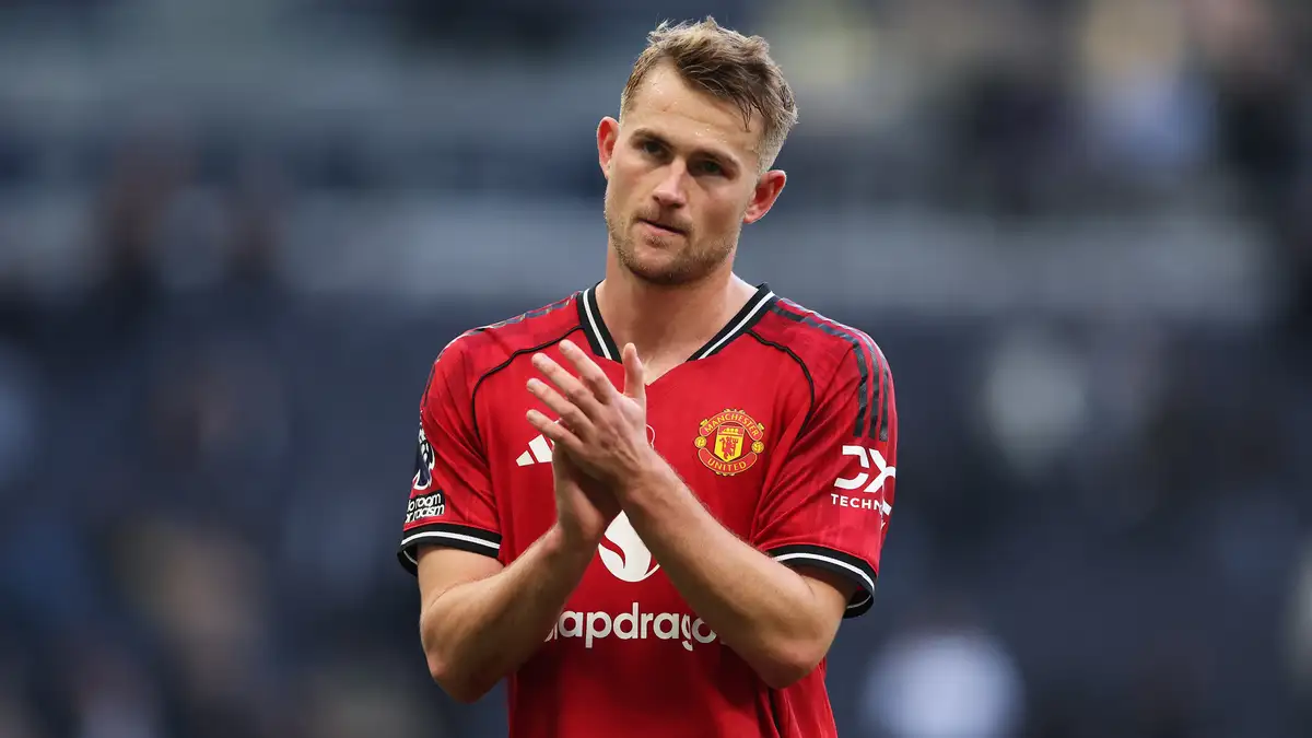 Manchester United defender Matthijs de Ligt appeared to question manager Ruben Amorim's tactics after the Red Devils' embarrassing loss to 10-man Everton on Monday. The defeat ended a five-game unbeaten streak for United in the Premier League and sent them tumbling to 10th in the table, 11 points adrift of leaders Arsenal, and De Ligt pulled no punches after the final whistle.