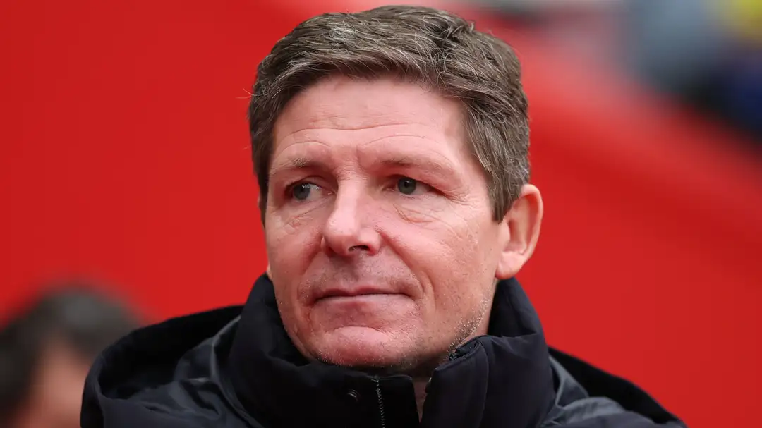 Crystal Palace boss Oliver Glasner says he is "100% committed" to the club until the end of the season despite launching a scathing attack on the Eagles' hierarchy. The Austrian announced this campaign would be his last earlier this month, before expressing his disdain at the decision to sell captain Marc Guehi to Manchester City. Now, however, it seems he has held positive talks with chairman Steve Parish.