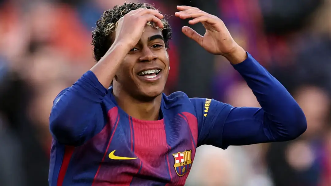 Hansi Flick has explained why Lamine Yamal asked to be substituted during Barcelona’s win over Real Mallorca, with the teenage wonderkid registering his 15th goal of the season in that contest. The Blaugrana did not need their talismanic No.10 to complete that fixture as they eased to a 3-0 victory that cemented their standing at the top of La Liga.