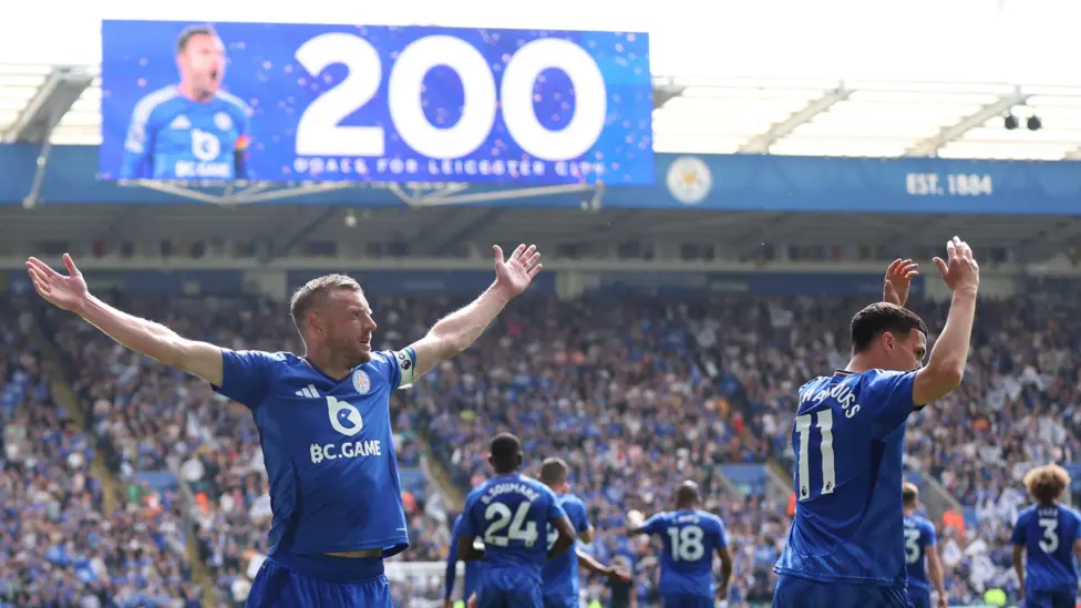Jamie Vardy scored his 200th goal for Leicester on his 500th and final Foxes appearance