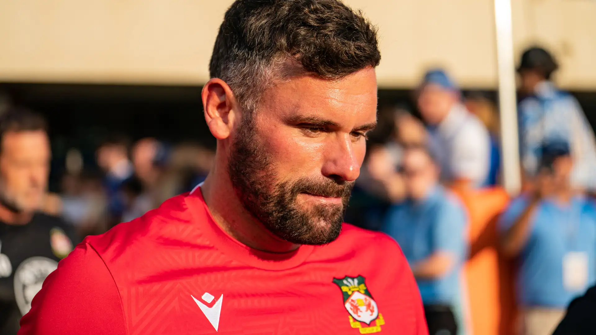 Former Wrexham goalkeeper Ben Foster has warned the club that the Championship is "so hard" but believes their future lies in the Premier League.