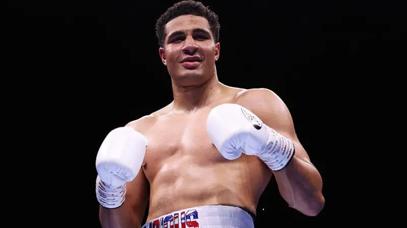 Delicious Orie was tipped to win a heavyweight world title