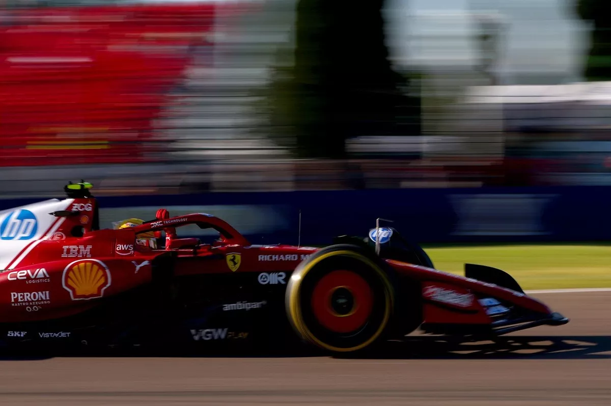 Lewis HamiltonFerrari