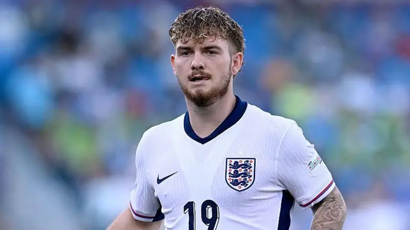 Harvey Elliot hit the post with one of England's best chances