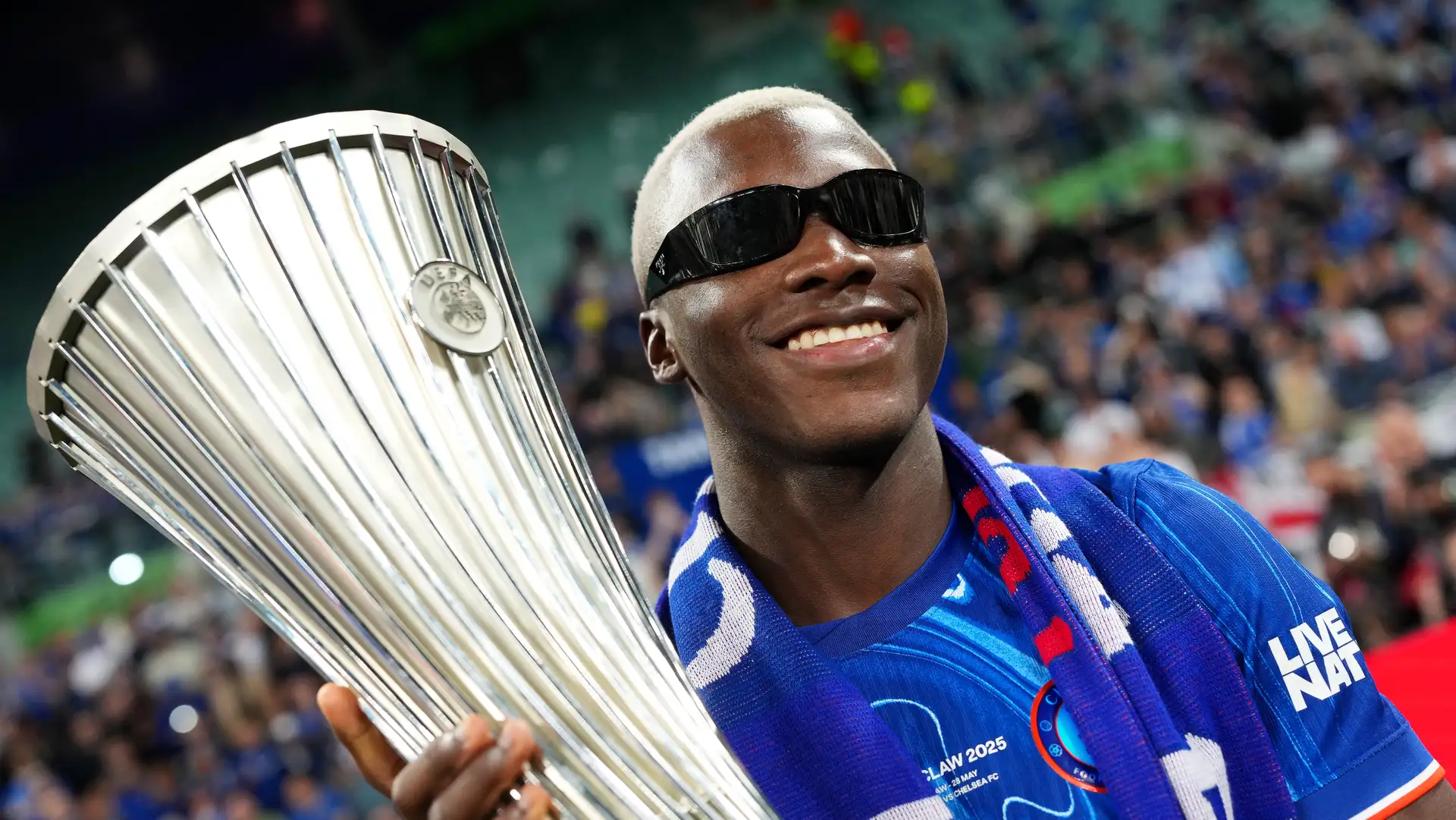 Claude Makelele has praised Chelsea's Moises Caicedo, stating he has made the modern-day defensive midfield position his own.