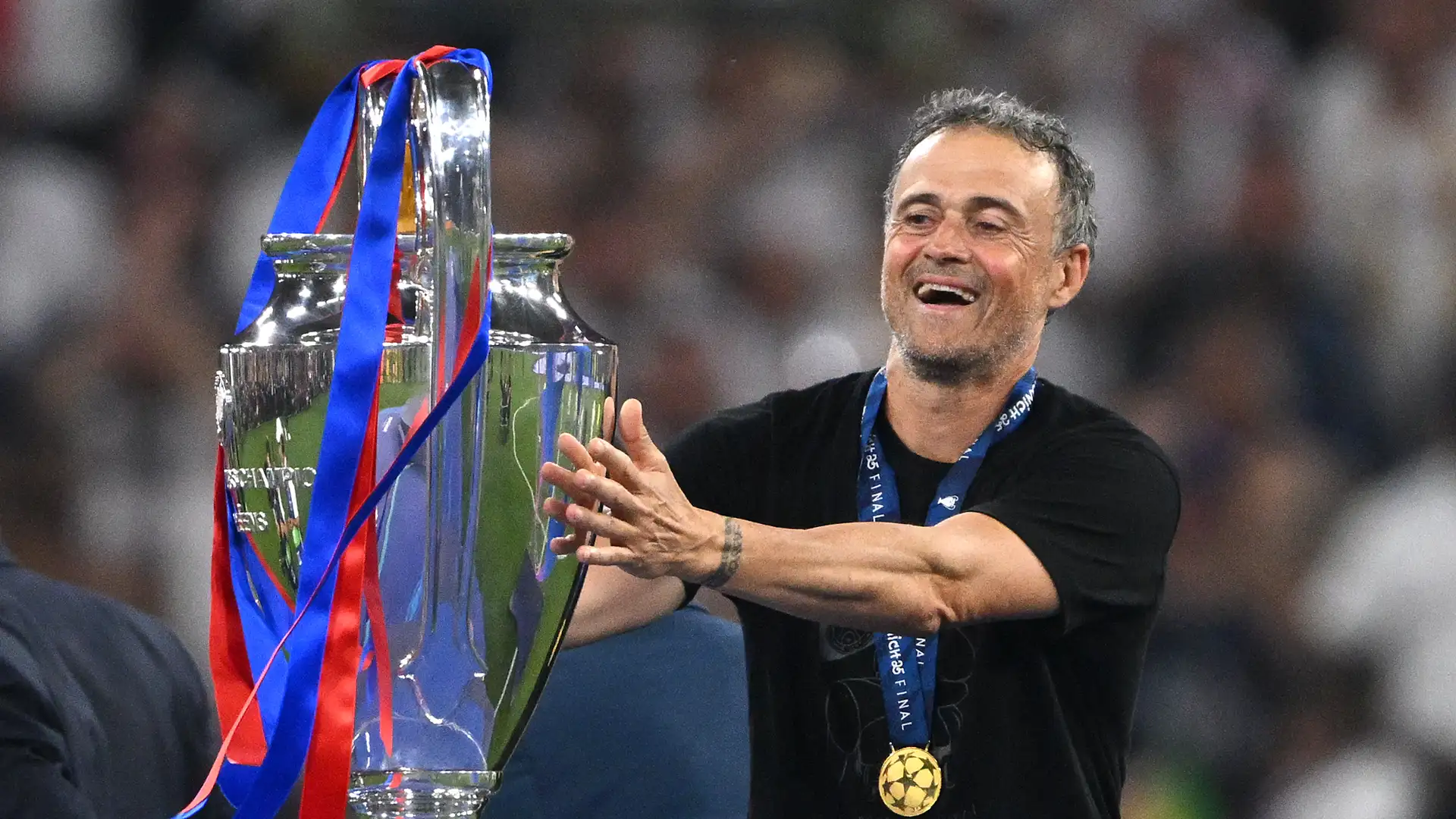 TV presenter Susana Guasch hit back at Luis Enrique after the PSG manager rekindled his long-standing feud with the journalist.