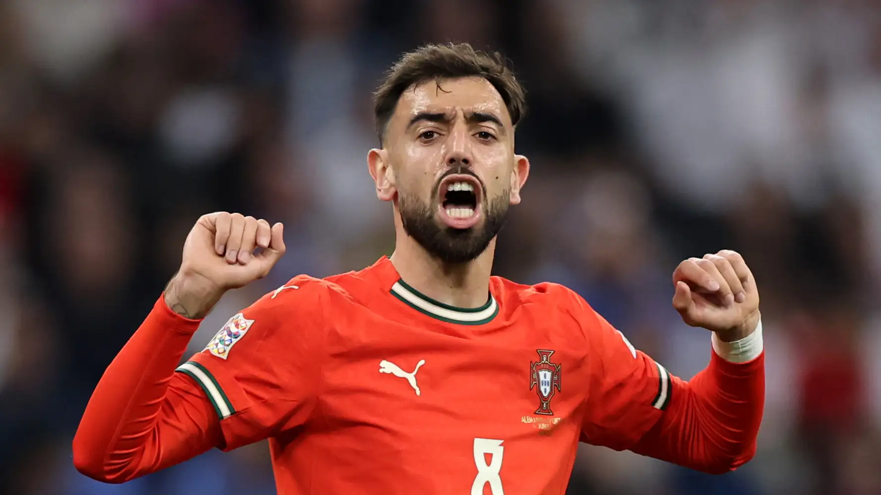 Teddy Sheringham has praised Manchester United captain Bruno Fernandes for staying at the club, despite a lucrative offer from Saudi Arabia.