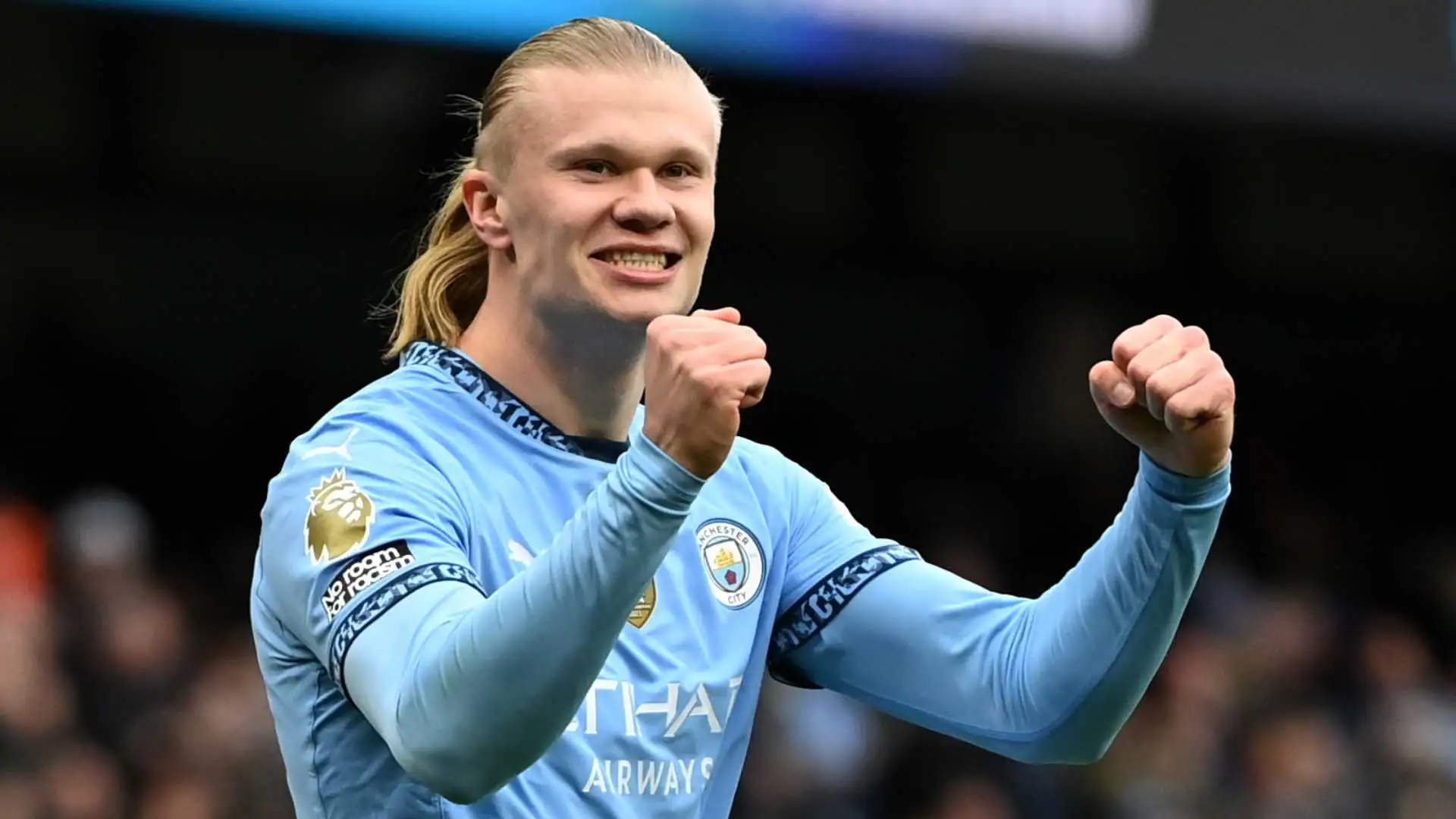 Manchester City striker Erling Haaland is making the most of his holidays and showed off a prize catch on Instagram: Two lobsters.