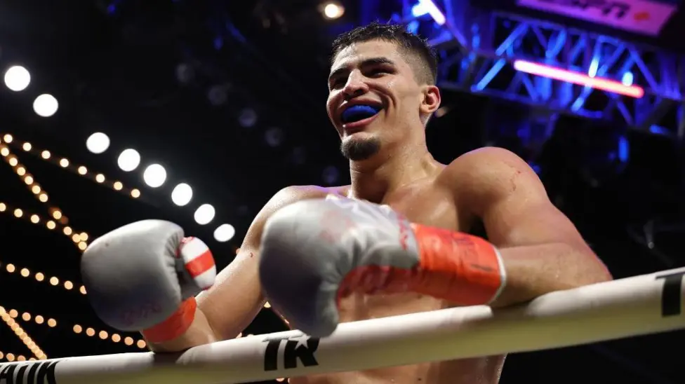 Xander Zayas has won all 22 of his professional bouts, including 13 knockouts