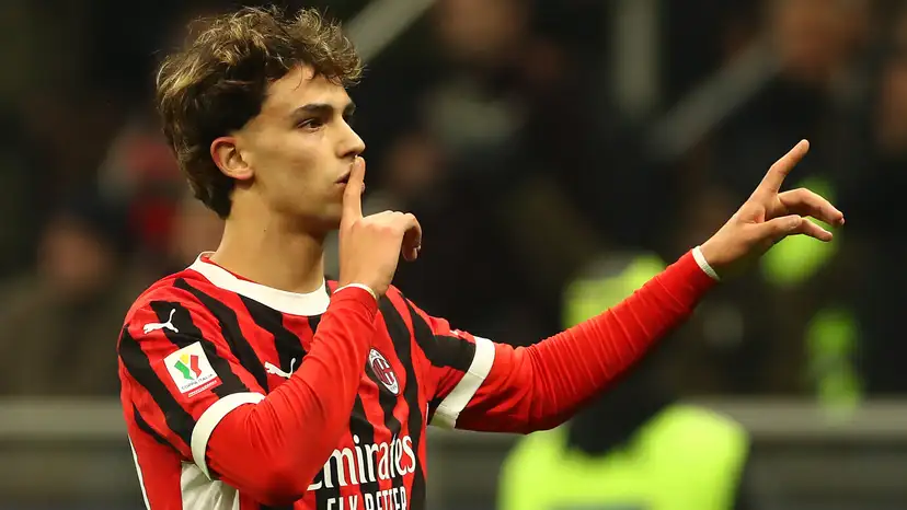 Joao Felix admits that, after flopping at Chelsea and struggling during a loan spell at AC Milan, he is open to heading “home” and joining Benfica.