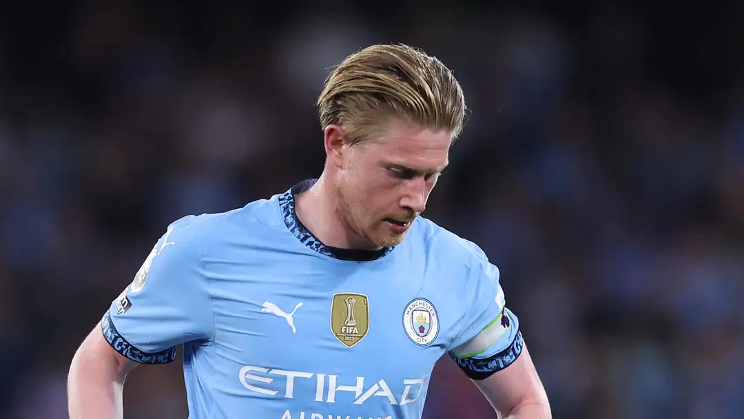 Kevin De Bruyne says it is "an honour" that his new club Napoli allowed him to train in the No.10, which has been retired to honour Diego Maradona.