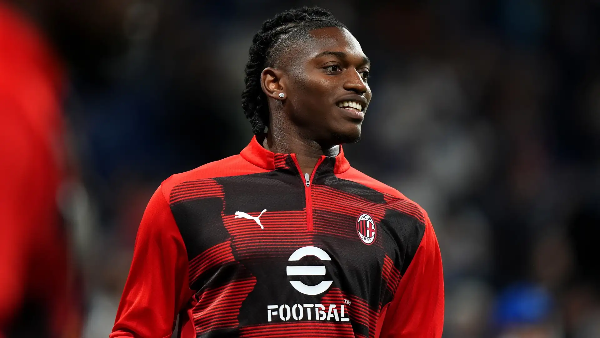 Rafael Leao will stay at AC Milan despite interest from Bayern Munich and Barcelona, new boss Massimiliano Allegri has said.