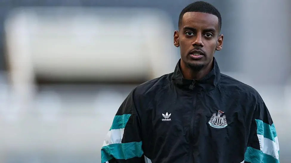 Alexander Isak has claimed that "promises were broken and trust is lost"