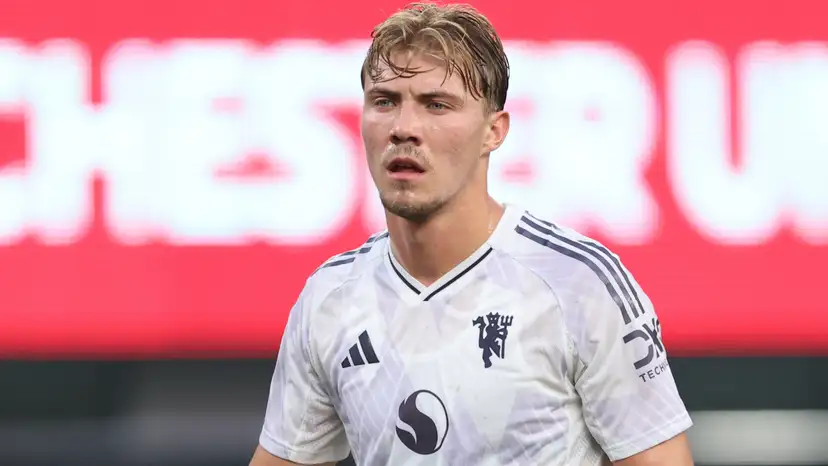 AC Milan have made contact with Manchester United over a potential loan deal for Rasmus Hojlund