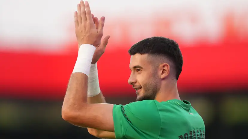 Tensions between Marc-Andre ter Stegen and Barcelona have been resolved, but Joan Garcia is still unsure if he will be registered on time for La Liga.