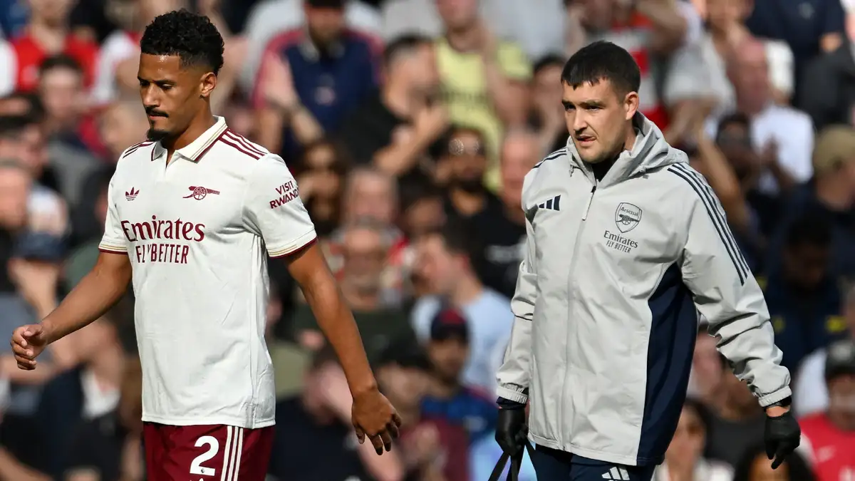 Arsenal dealt a massive injury at the very start of their crucial Premier League clash against Liverpool as star defender William Saliba was forced to leave the field after picking up an injury. Saliba lasted just four minutes on the ground as he could no longer continue following a knock. New signing Cristhian Mosquera replaced the Frenchman in the backline.