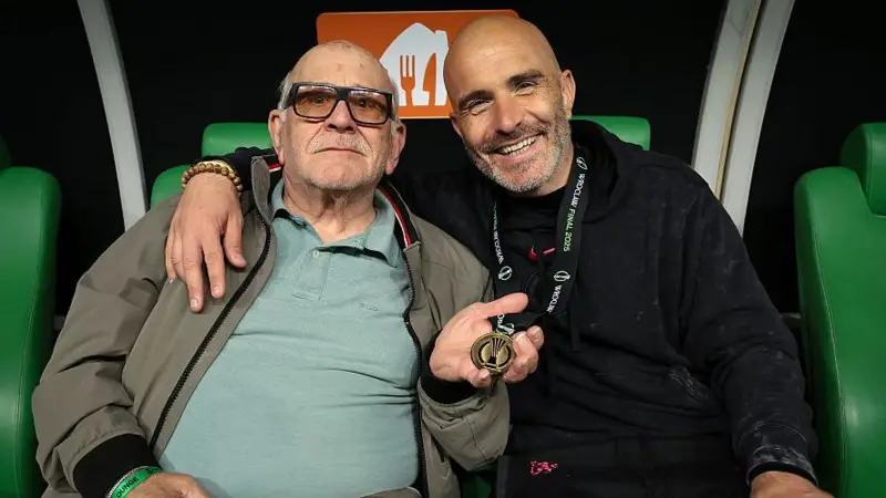 Maresca celebrated winning the Conference League with his father, Pasquale