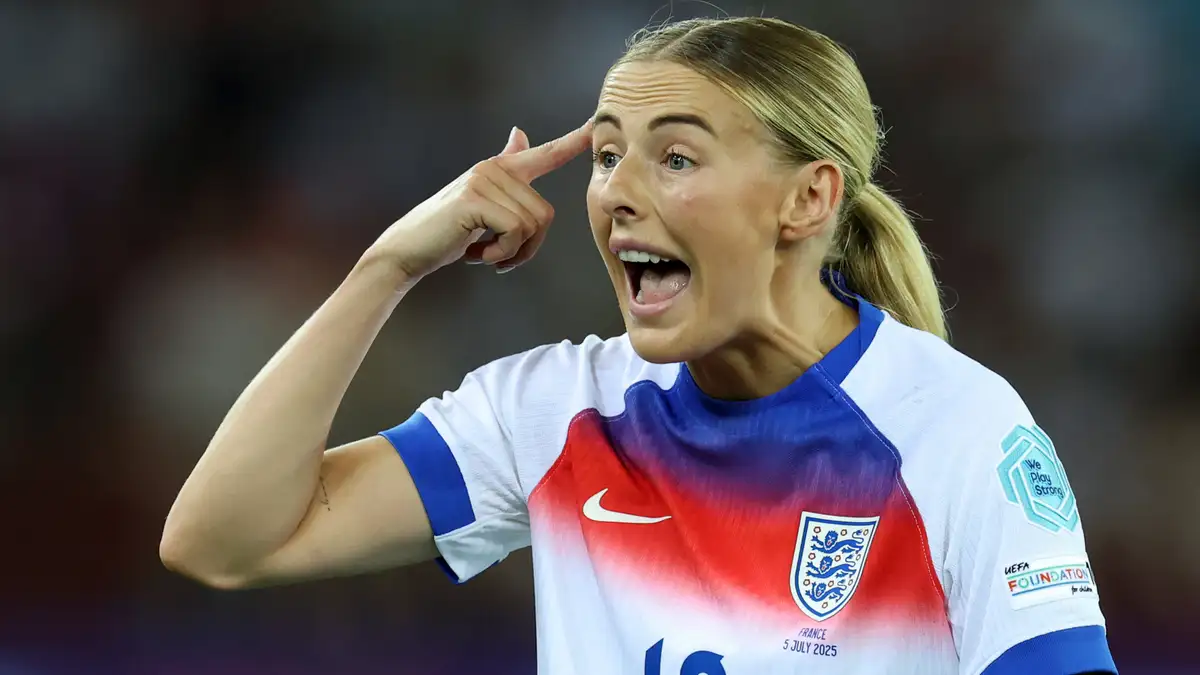 Lionesses hero Chloe Kelly has explained why she “can’t be arsed” with superstitions, while equal pay in the women’s game is not a priority either.