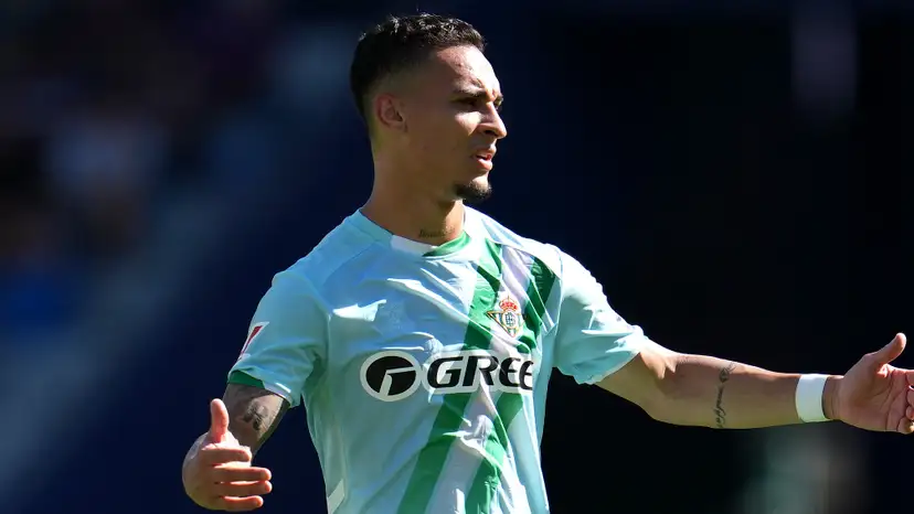 Antony's Manchester United team-mates reportedly had doubts about the winger's