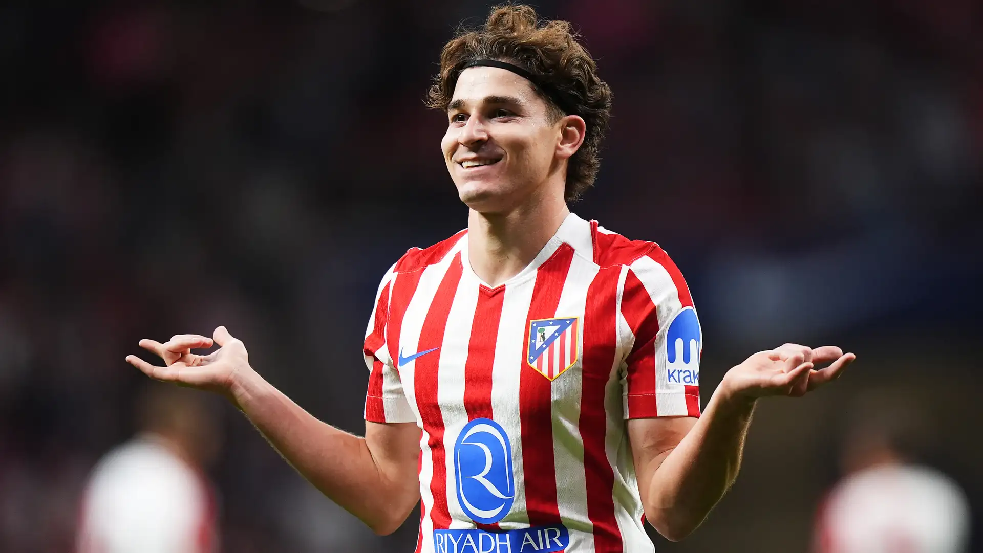 Julian Alvarez silenced talk of a rift with Diego Simeone in the best way possible, by firing a stunning hat-trick that sealed Atletico Madrid’s 3-2 comeback win over Rayo Vallecano. After the match, the Argentine forward addressed the lip-reading controversy from the Mallorca game, insisting his frustration was misinterpreted and that his bond with Simeone remains intact.