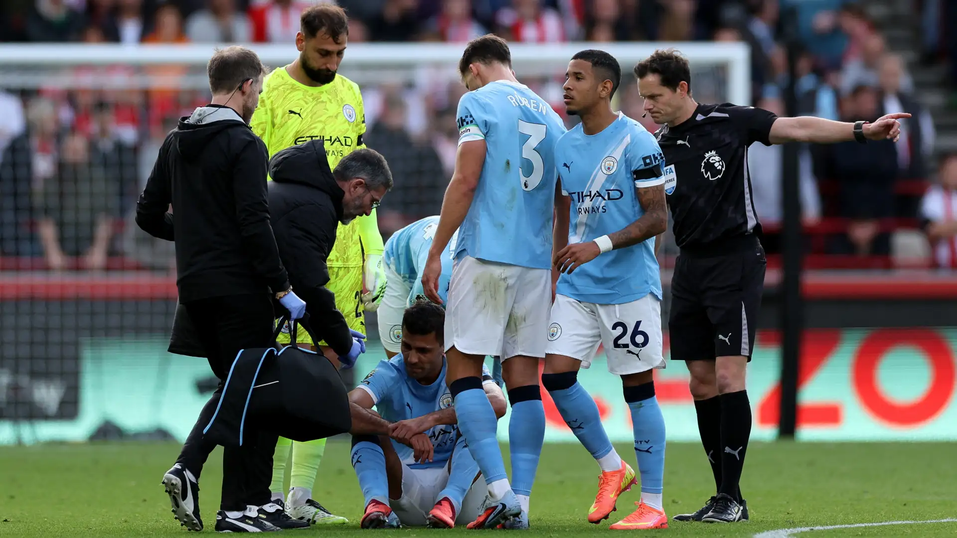 Manchester City have seen Rodri suffer another injury setback, with the Ballon d’Or-winning midfielder forced off after just 20 minutes of their Premier League clash with Brentford. The Spain international was able to walk from the field, but was clearly in some discomfort and could be facing up to another spell on the sidelines after struggling to recover form and fitness on the back of a devastating ACL injury.