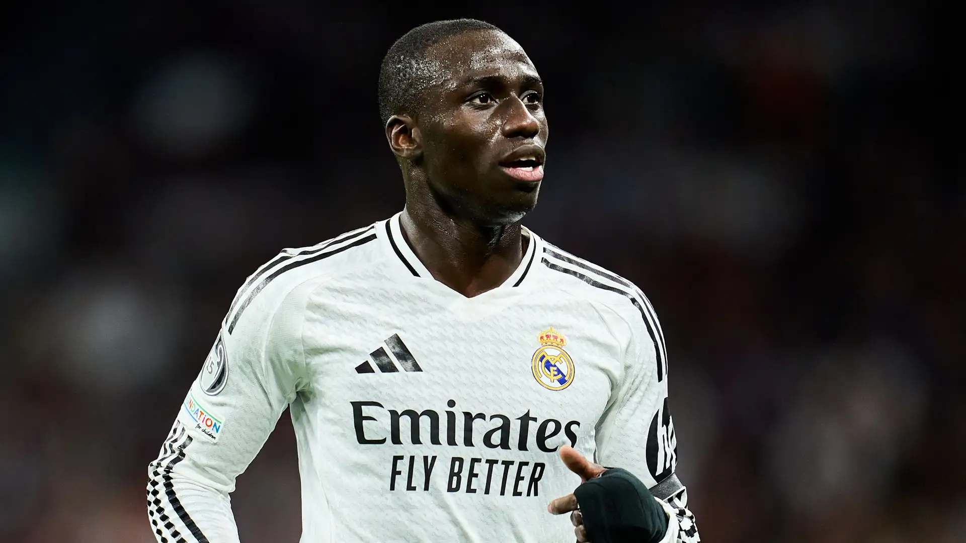 Ferland Mendy is finally nearing his Real Madrid return after six months out with a serious thigh injury sustained in the Copa del Rey final against Barcelona last season. The French defender will rejoin partial team training this week but faces a new challenge under Xabi Alonso, with Alvaro Carreras now the undisputed starter at left-back.