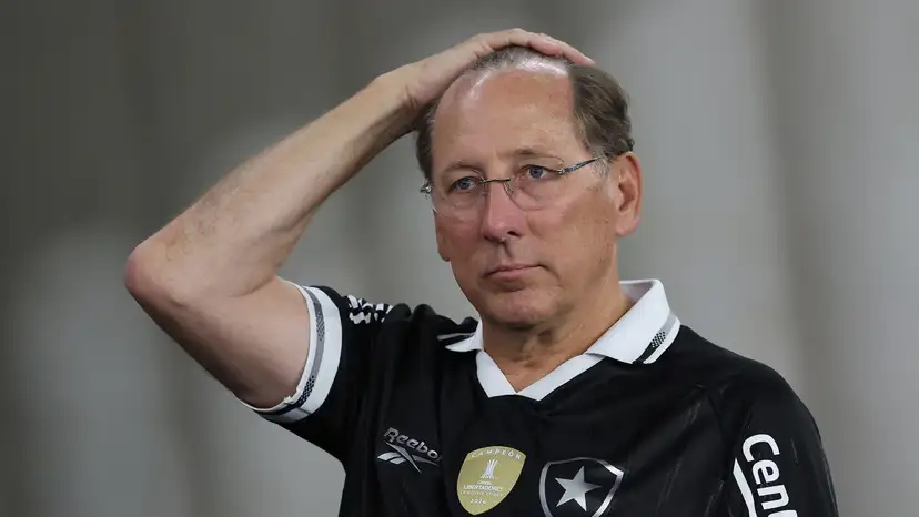Botafogo owner John Textor faces intense fan backlash amid a woeful 2025