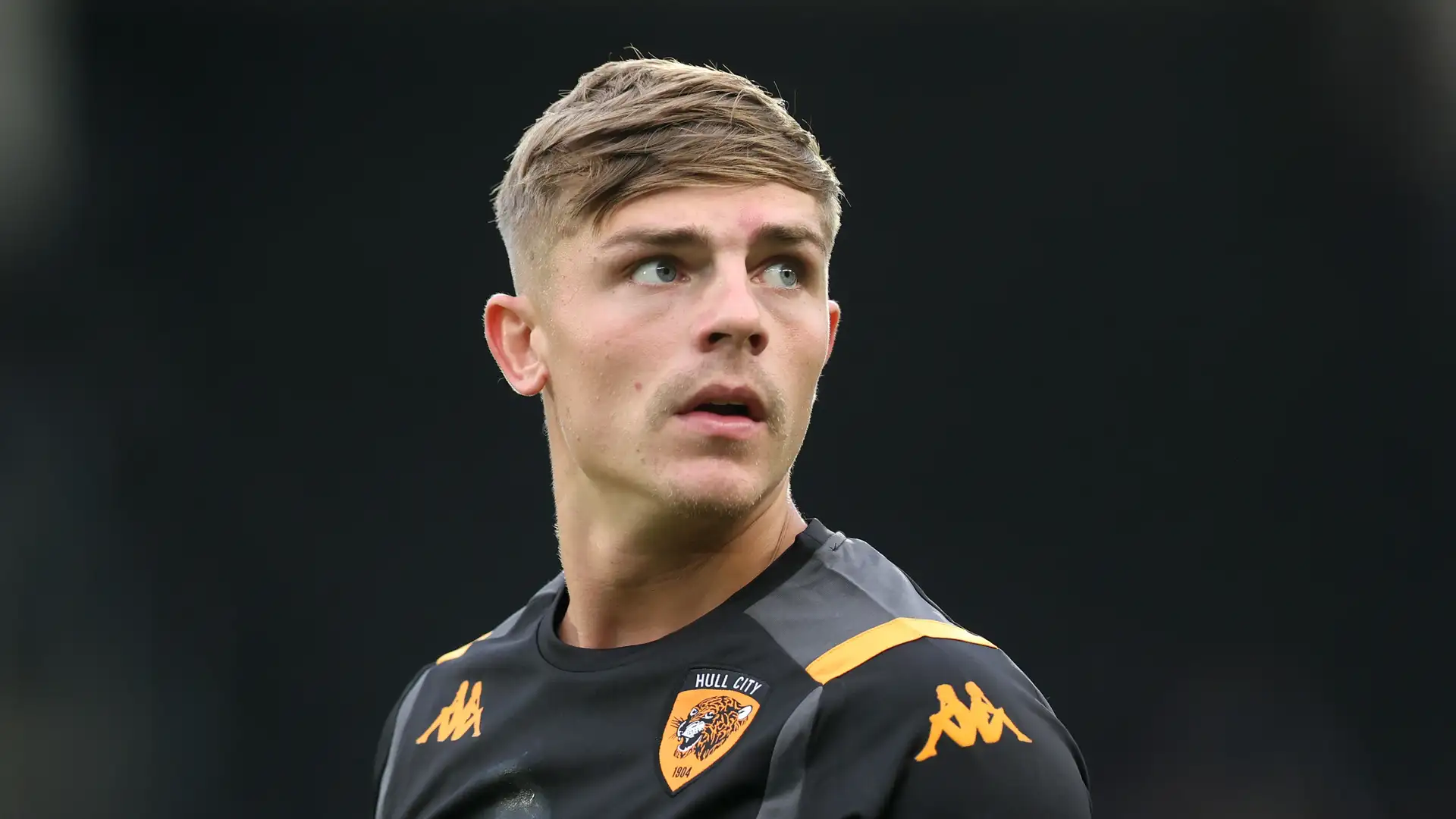 Brandon Williams’ attempts to rebuild his career away from Old Trafford appear to be stalling once again, with Hull City manager Sergej Jakirovic confirming that discussions are underway regarding a potential January departure. The 25-year-old, who arrived in East Yorkshire only in mid-August, has barely had the opportunity to make an impact, and already his short stay looks destined to end prematurely.
