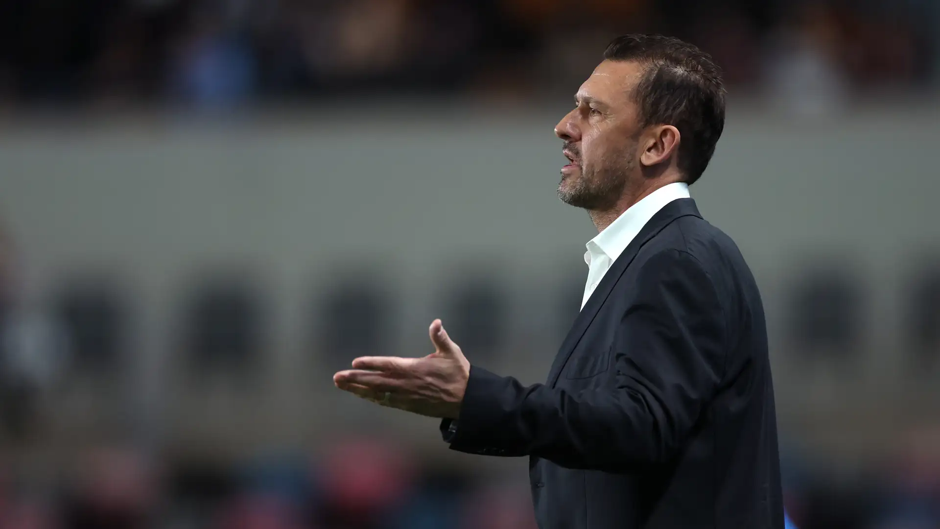 Landon Donovan took issue with Australia manager Tony Popovic’s reaction to the 2026 World Cup draw, calling the confidence he projected “unusual.” The USMNT legend said Popovic’s response suggested Australia view Group D as winnable, with the Americans joined by Paraguay and a UEFA playoff winner. Donovan added that Popovic’s comments made him wish he could return to face the Socceroos.