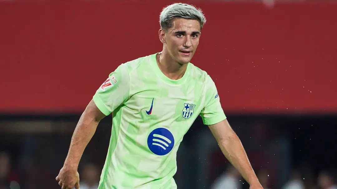 Barcelona’s midfield options have received a significant lift as Gavi prepares to step back onto the pitch for the first time in over half a year. The club confirmed on Saturday that the 21-year-old is ready to feature in the matchday squad once again, with it marking the end of a long and difficult road to recovery for the La Masia graduate.