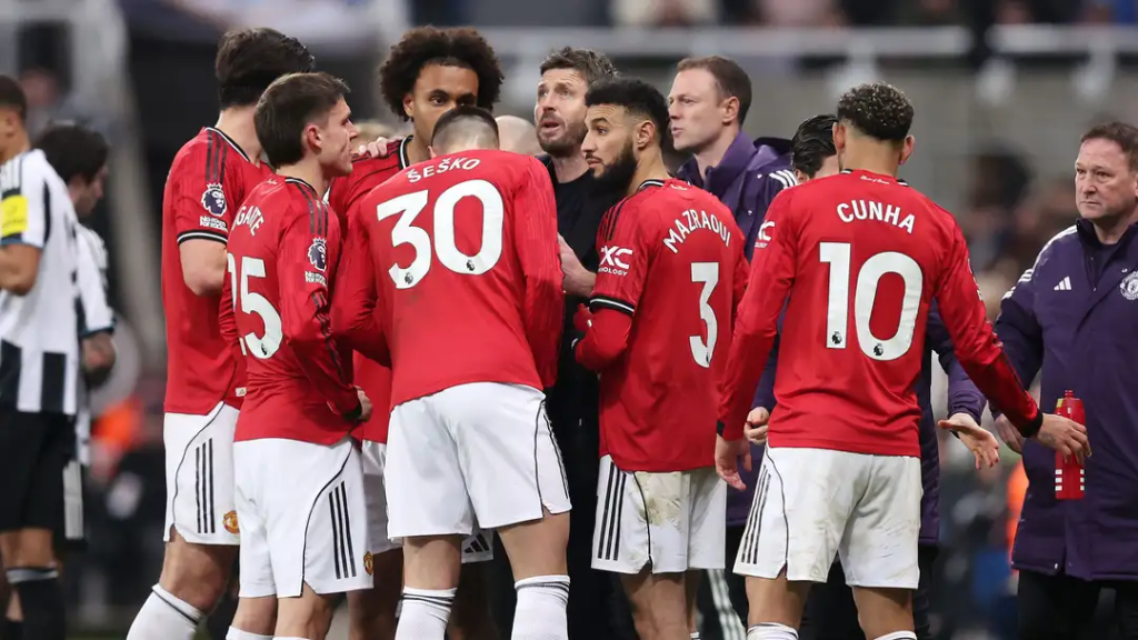 'I hope he was hacked!' - Patrice Evra slams Paul Scholes for Michael Carrick dig and reminds Gary Neville of woeful Valencia spell in call for support for Man Utd boss
