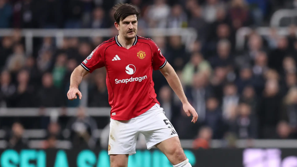 Man Utd 'close' to agreeing new contracts with Kobbie Mainoo & Harry Maguire
