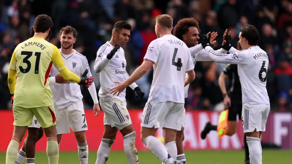 Matthijs de Ligt targeting Man Utd return before season ends with 'complicated' back injury improving