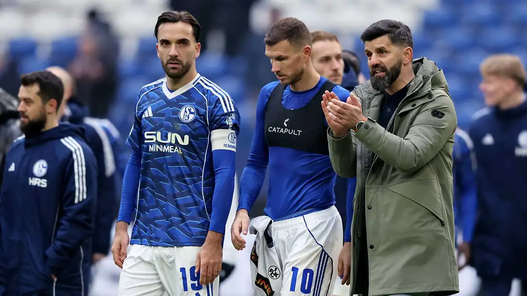 Schalke 04 can secure their return to the Bundesliga this weekend, but a major concern lingers ahead of the match.