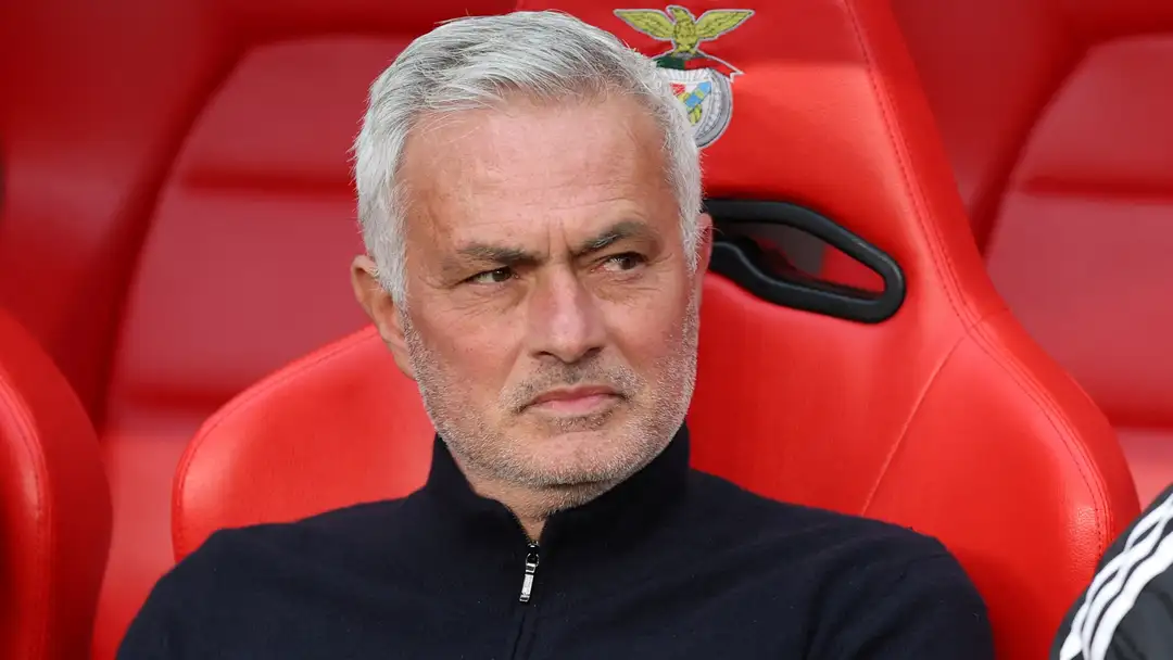 Jose Mourinho is reportedly eyeing a spectacular return to Real Madrid. The Portuguese tactician believes he has unfinished business in Spain, and with a unique release clause in his Benfica contract expiring soon, Los Blancos have a narrow window to secure his services as they evaluate their managerial options.