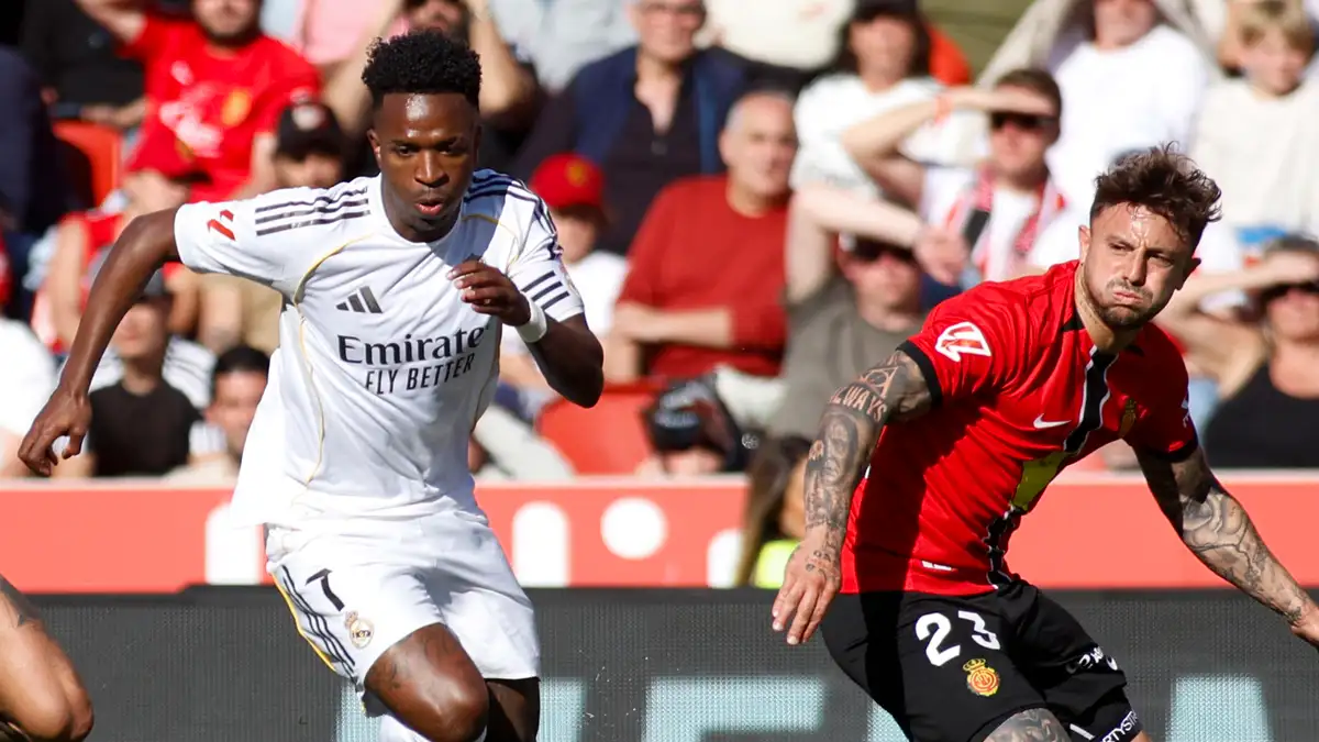 Vinicius Junior’s long-standing rivalry with Pablo Maffeo reached a boiling point once again during Real Madrid’s disappointing 2-1 defeat to Mallorca on Saturday. The Brazilian winger was subjected to persistent provocations as Los Blancos saw their La Liga title hopes suffer a significant blow away from home.