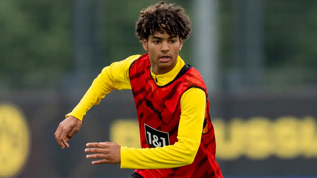 Mathis Albert became the youngest American to make his Bundesliga debut on Sunday as the 16-year-old winger came off the bench for the final moments of Borussia Dortmund's 4-0 win over Freiburg. Albert had previously been named to the bench three times, but was officially handed his Bundesliga debut in the 88th minute of Sunday's match.
