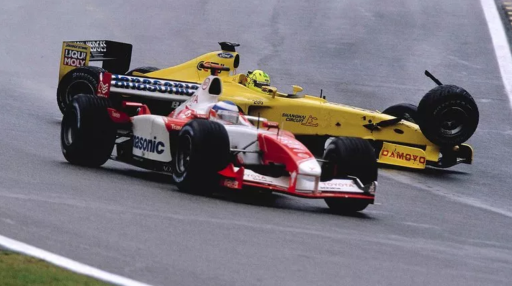 Ralph Firman, Jordan EJ13, suspension fails as he crashes into Cristiano da Matta, Toyota TF103